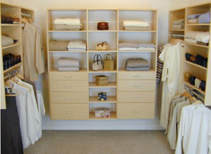 Maple Walk-In Closet