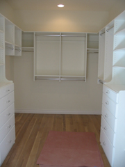 Closet 17